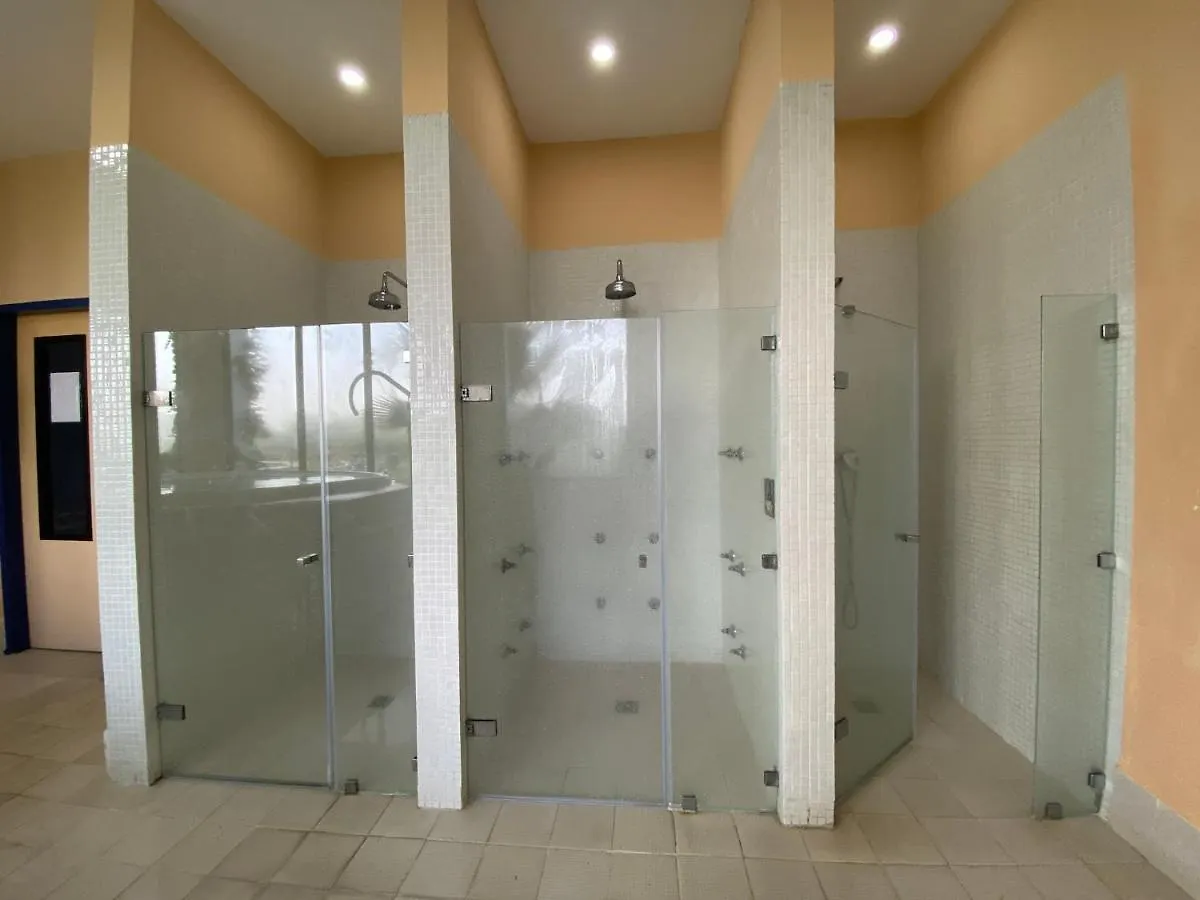 Apartment Design Cerca Puerto Banus Y Marbella Estepona 0*,  Spain